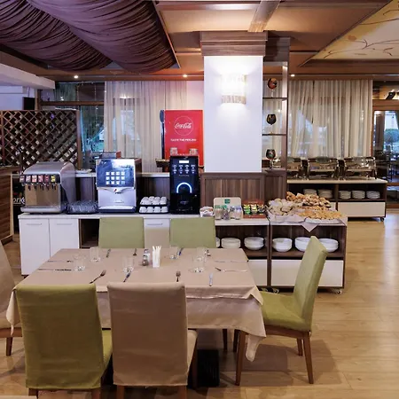 Wood & Aparthotel 4*