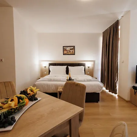 Aparthotel Wood &