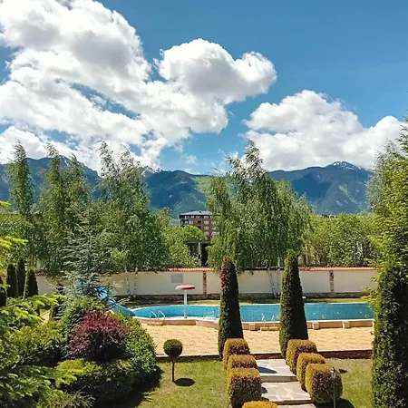 Wood & Aparthotel 4*