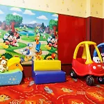 Aparthotel Wood & 4*