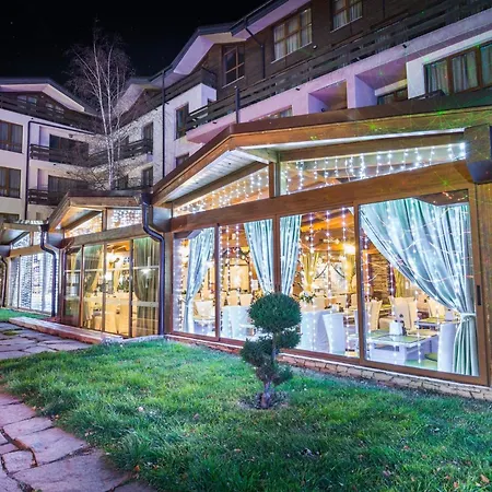 Wood & Апартхотел