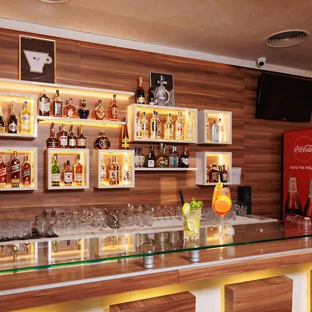 Wood & 4* Bansko