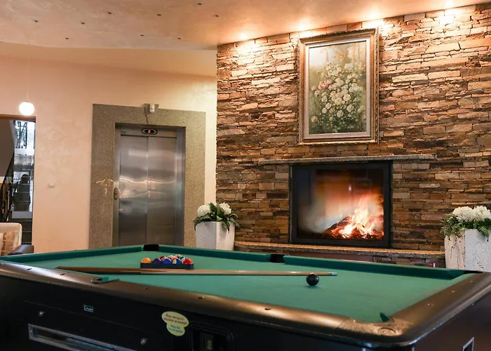 Wood & Апартхотел