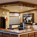 Wood & Aparthotel