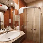 Aparthotel Wood & 4*
