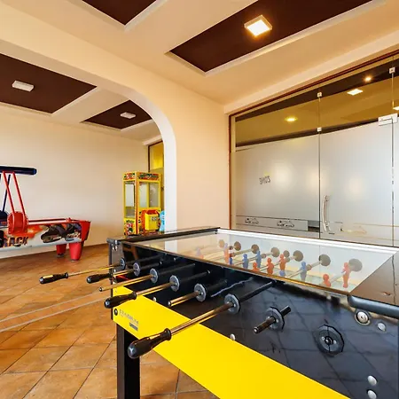 Wood & Hotel apartamentowy 4*