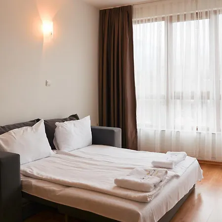 Lägenhetshotell Wood & 4*