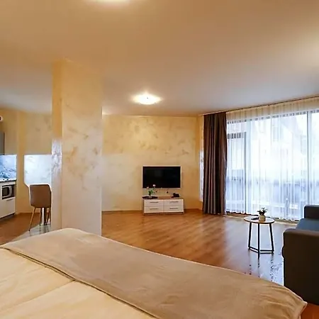 Wood & 4* Bansko